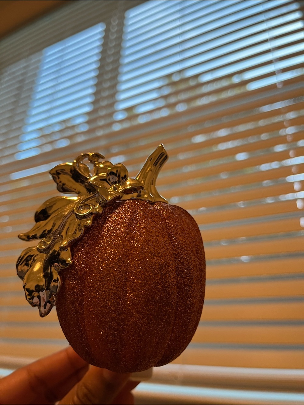 Bath & Body Works Glitter Orange Pumpkin Decor with Gold Leaf Accent Wall Plug